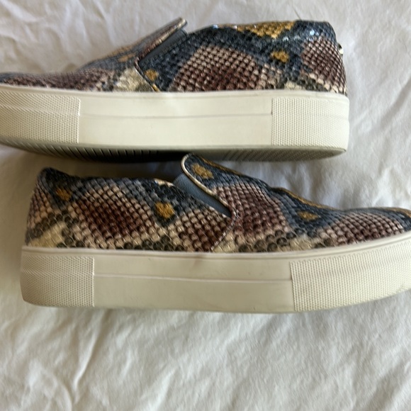Steve Madden snakeskin print platform slip Ons size 7 - Picture 7 of 7